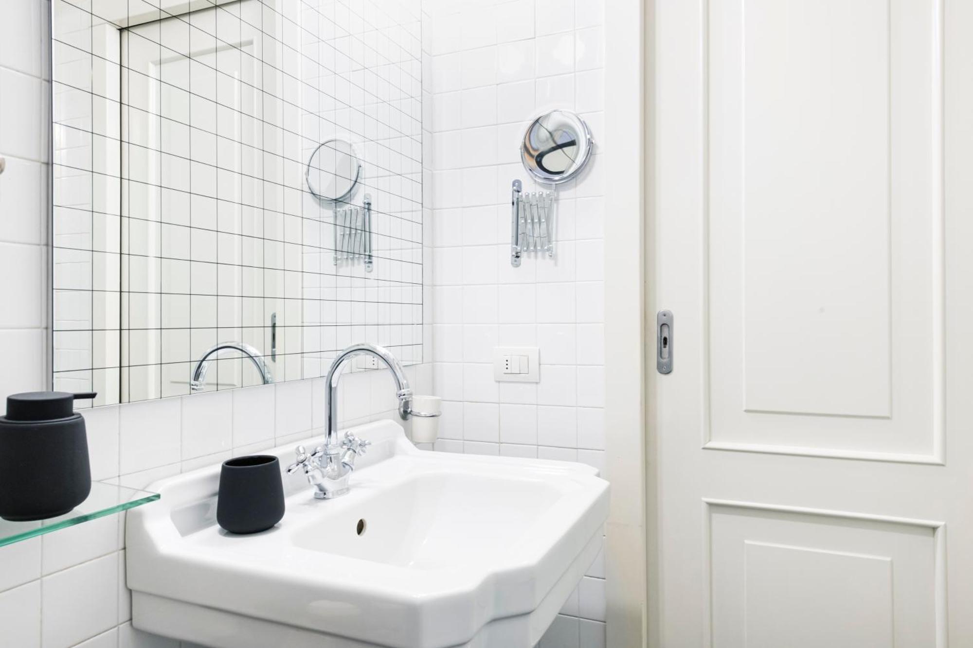 Lovely Apartment On The Navigli River By Easylife 米兰 外观 照片